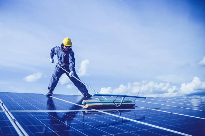 solar panel cleaning company in Lake Stevens